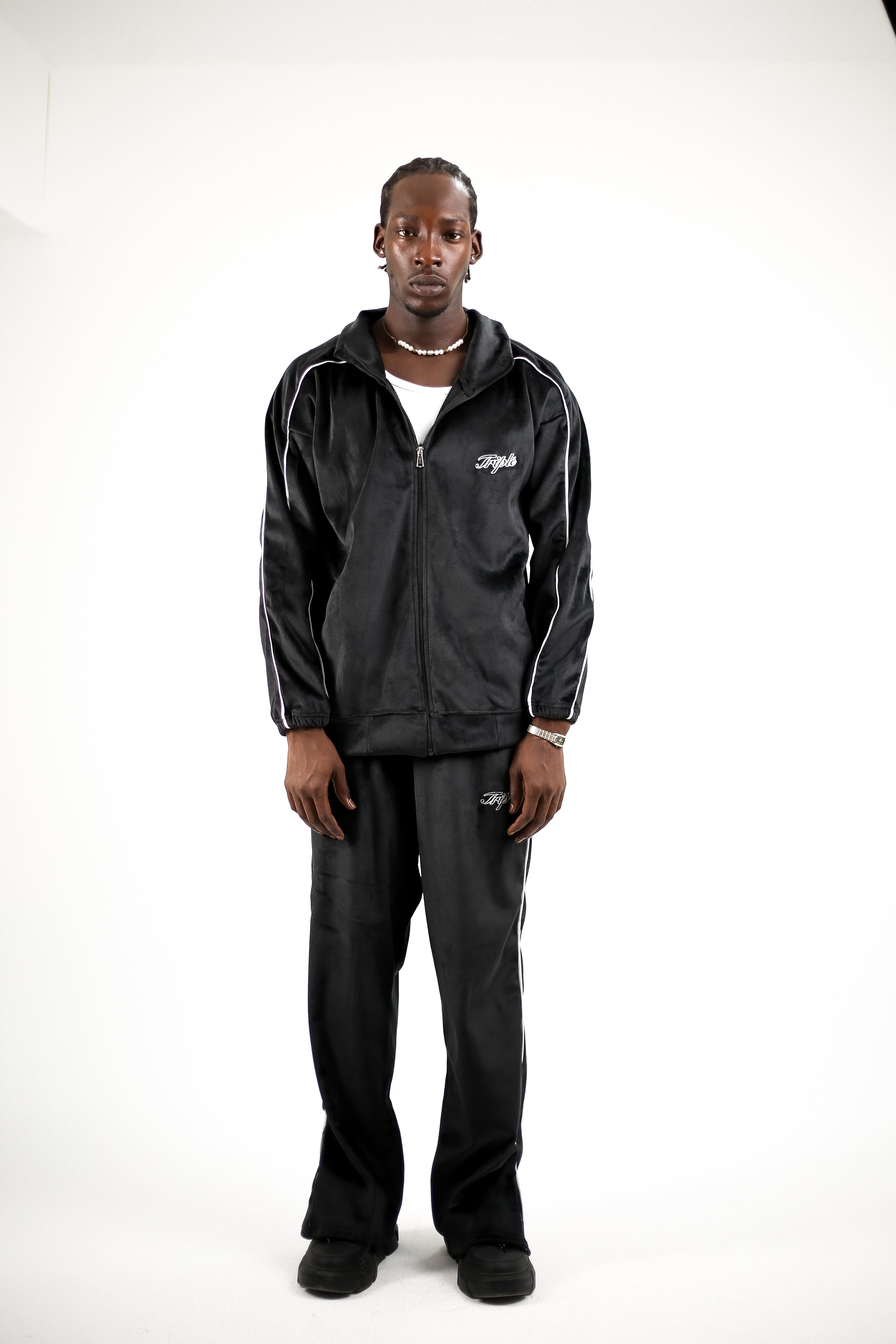 The Noir Royale (sweater/ trousers) (Black)