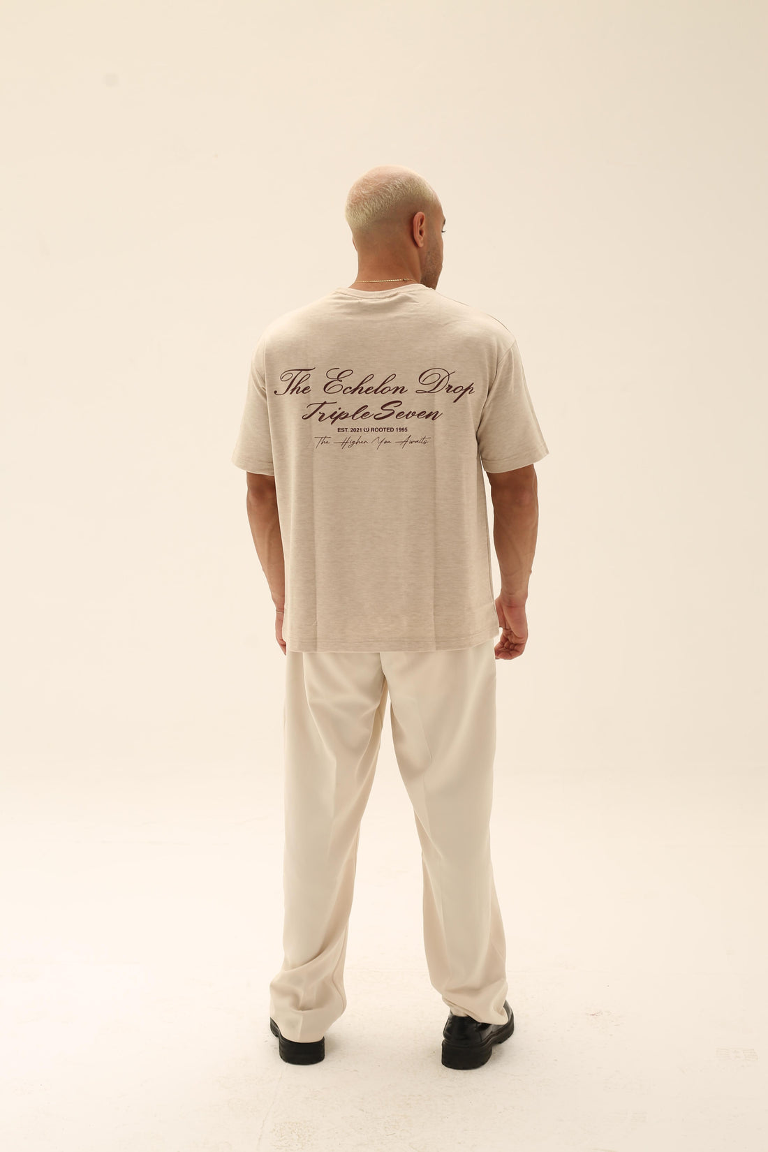 T7 Core t-shirt (sand biege with burgundy signature detailing)