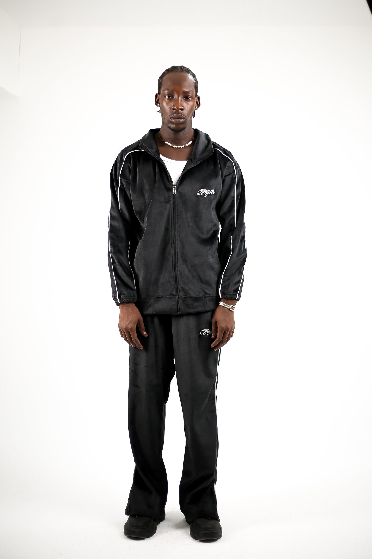 The Noir Royale (sweater/ trousers) (Black)