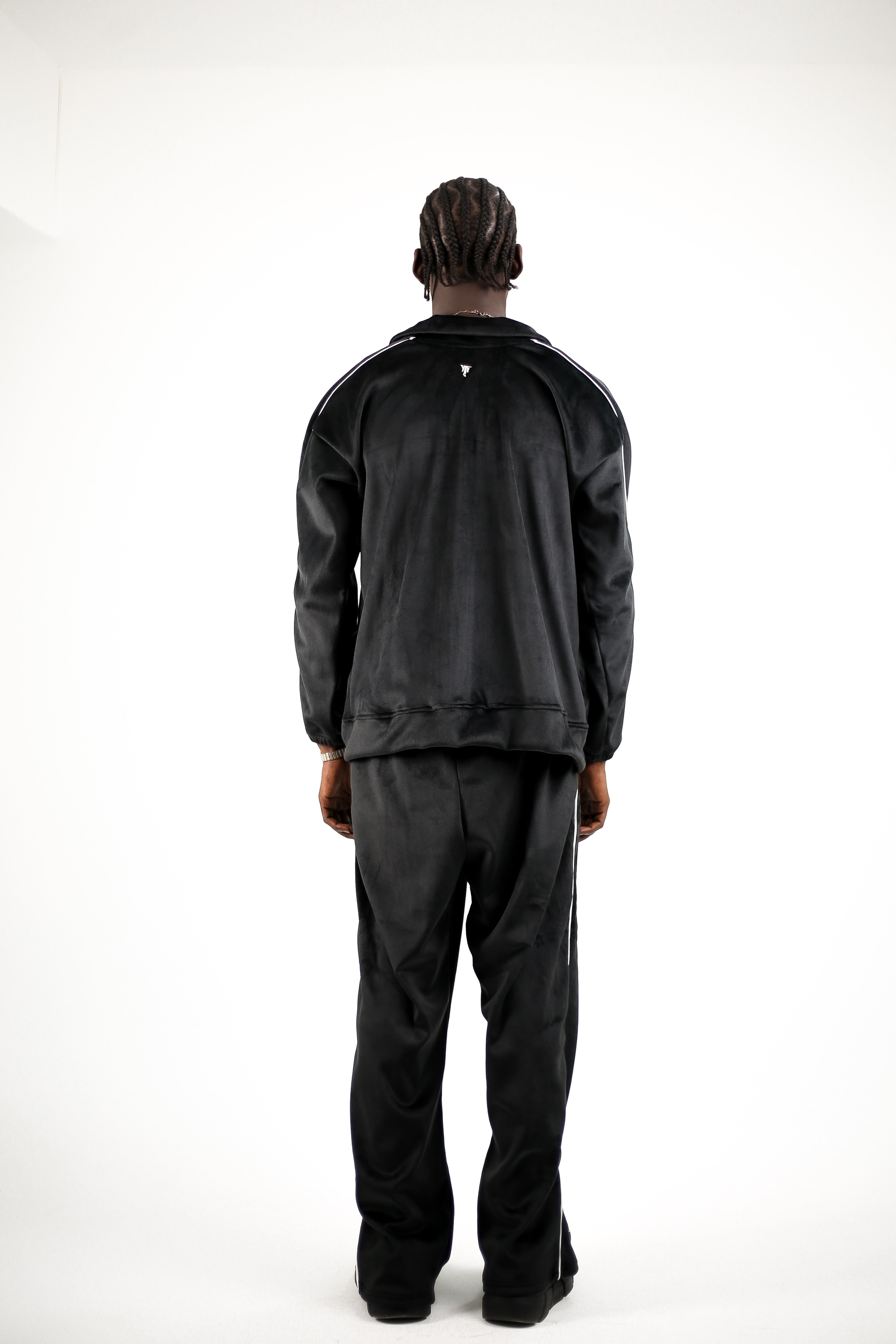 The Noir Royale (sweater/ trousers) (Black)